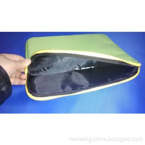 Laptop bag, suitable for iPad, made of 600D x 600D polyester fabric
